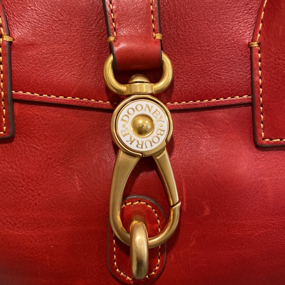 Dooney & Bourke Florentine Amelie Tote Crossbody in Red NWOT - Picture 5 of 13